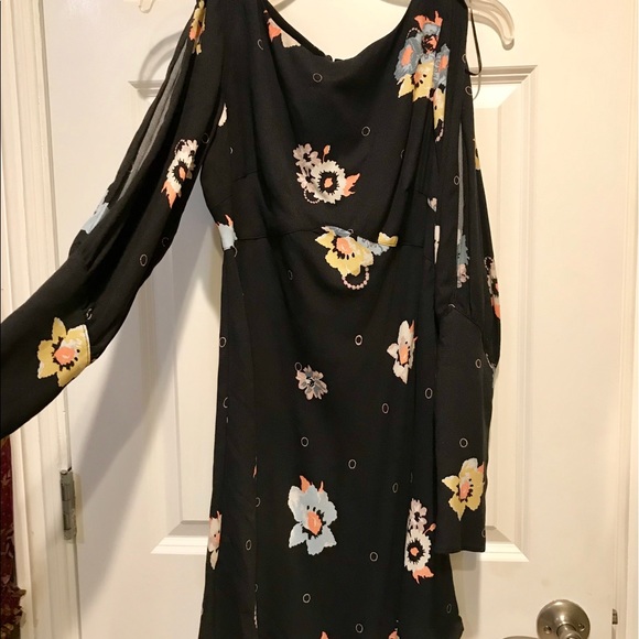 Free People black with flowers ๐ dress - Picture 1 of 7